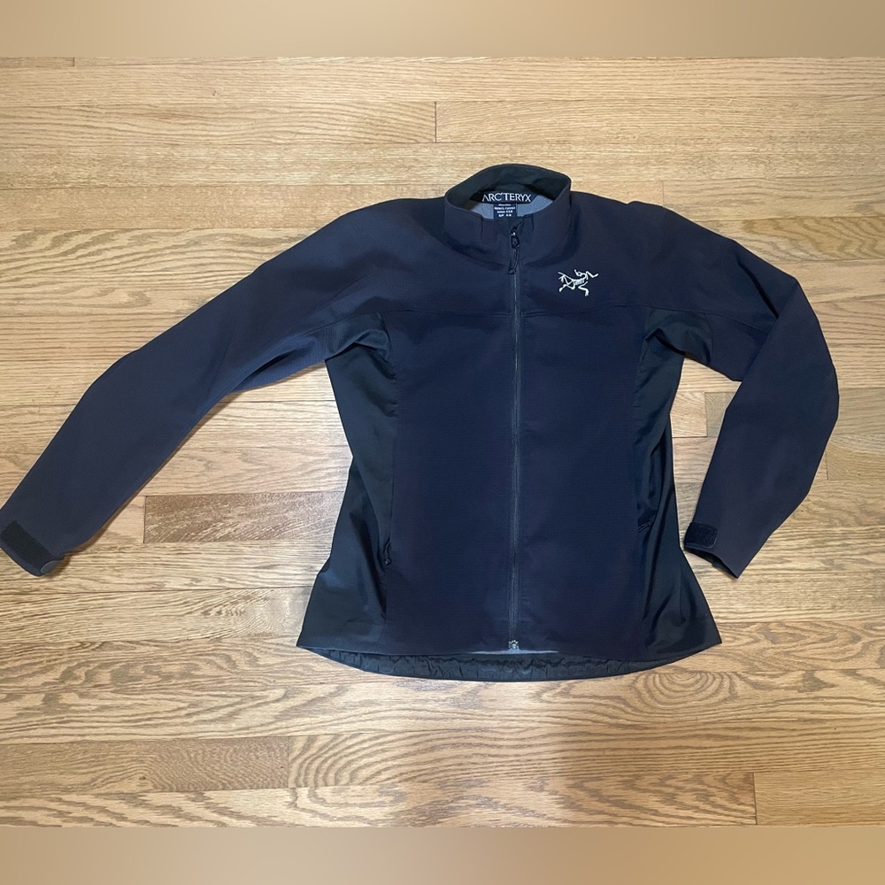 Arc'teryx Women's Wind-stopper Water-repellent Breathable Black Jacket - Sz S/P
